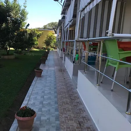 Relax Apartments, Garden & Golem (Tirana)