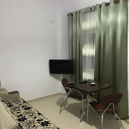 Relax Apartments, Garden & * גולם