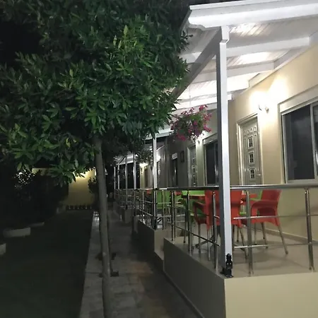 דירה Relax Apartments, Garden & גולם